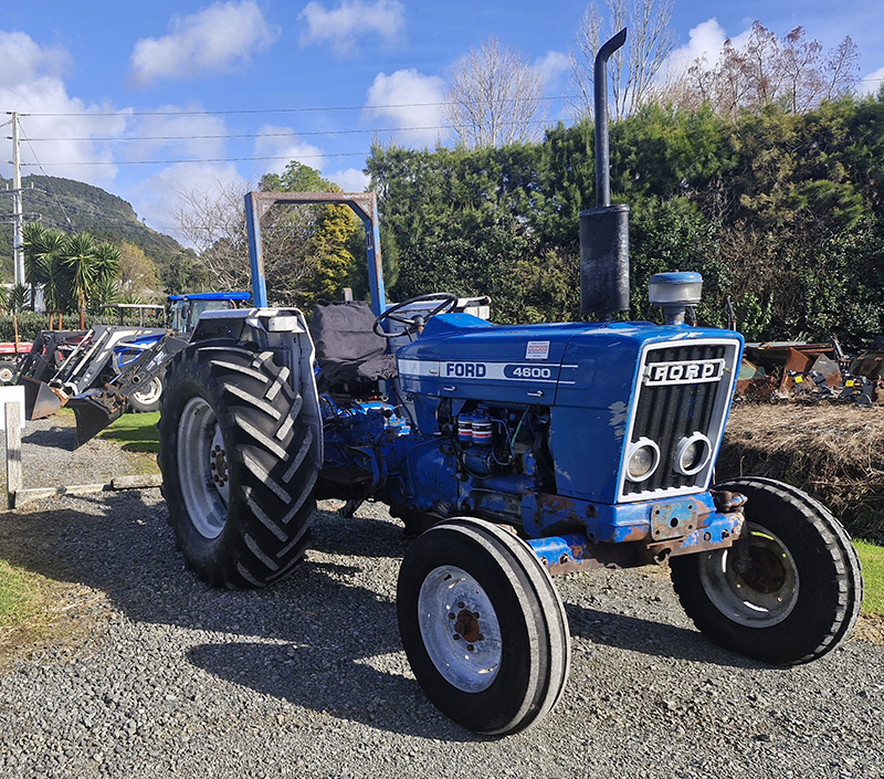 tractor image